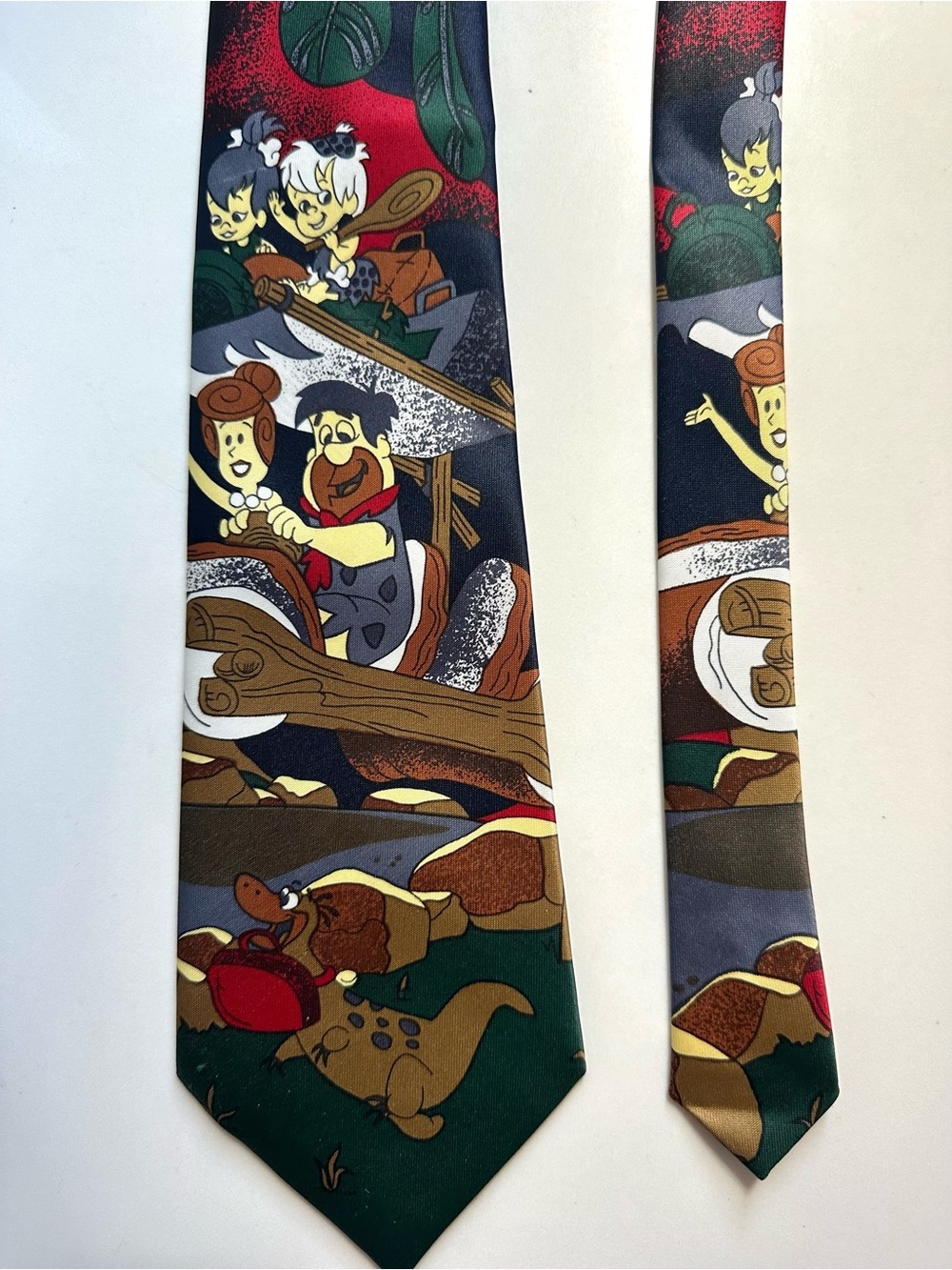Vintage Flintstones Silk Necktie Hyung Jo Silk 90s Cartoon Fred Wilma Dino Tie